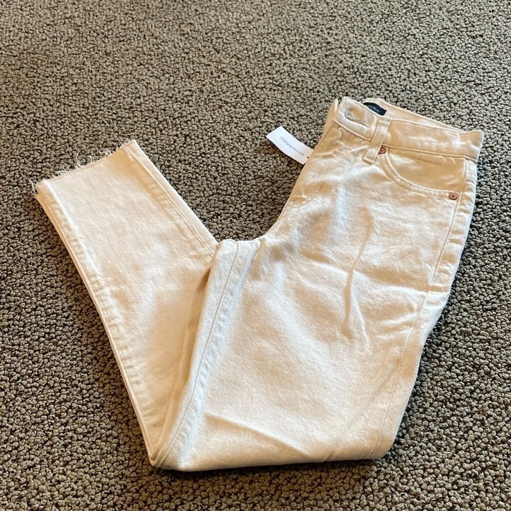 NWT Banana Republic Premium Denim Off White High Rise Straight Jean Size 24P